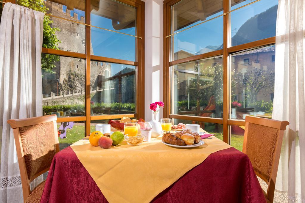 Hotel Antica Croce - Gardaslowemotion Tenno Ngoại thất bức ảnh