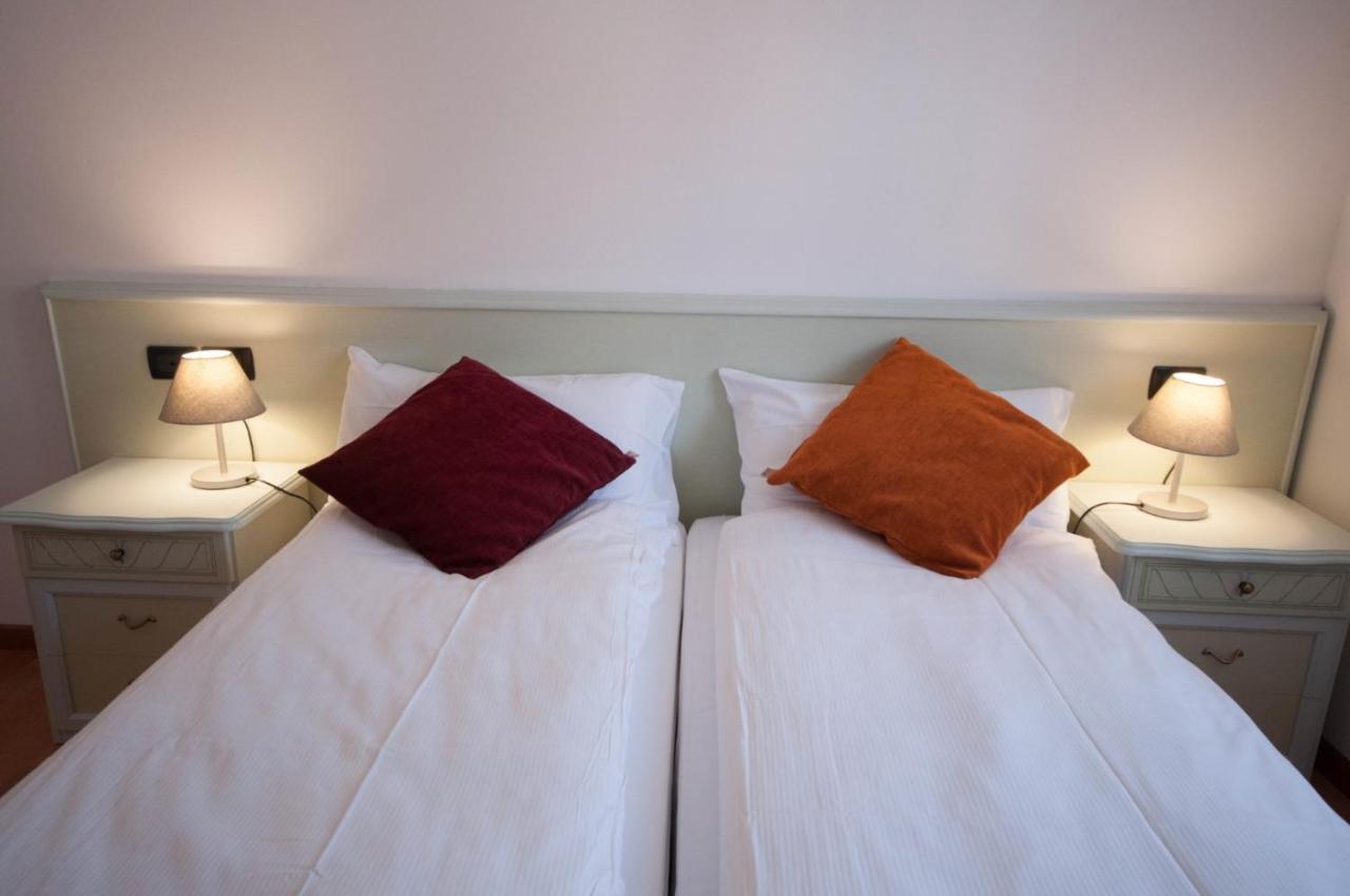 Hotel Antica Croce - Gardaslowemotion Tenno Ngoại thất bức ảnh
